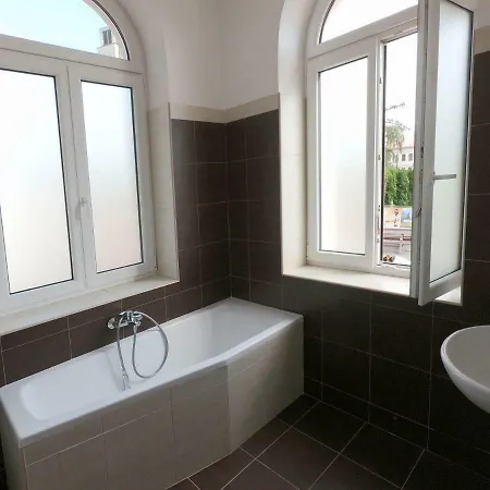 Bejby בית הארחה טורנוב